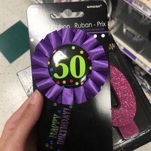 Meet your Posher, Claudia